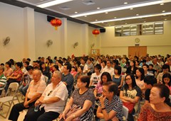 僑總負責(zé)人出席頒奬禮