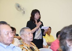 [19]非洲華僑聯(lián)誼會廖麗瓊會長提問