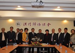 揚(yáng)州僑聯(lián)訪僑總