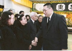 梁披雲(yún)老先生過世照片