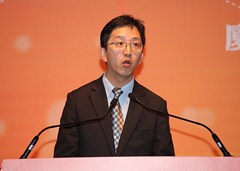 葉振都表示，無論在香港還是內(nèi)地，只要是國家的事，我們都有責(zé)任來承擔(dān)