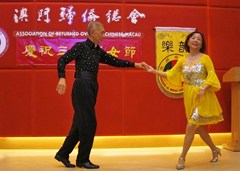 2011030804